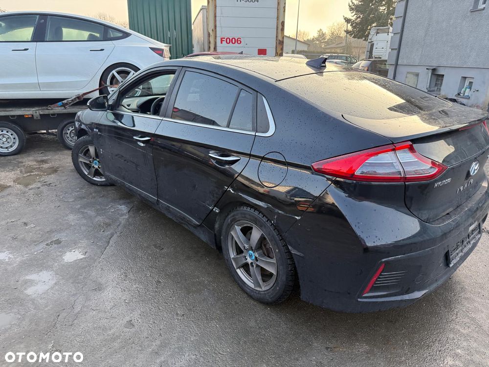 Hyundai IONIQ Premium - 4