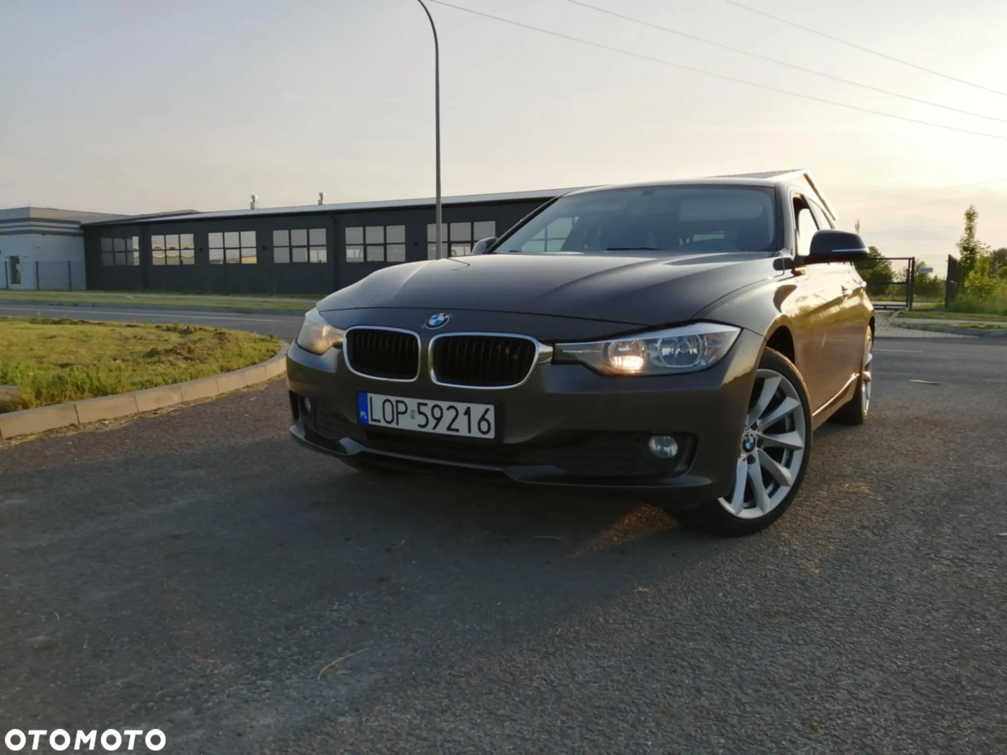 BMW Seria 3 318d - 2