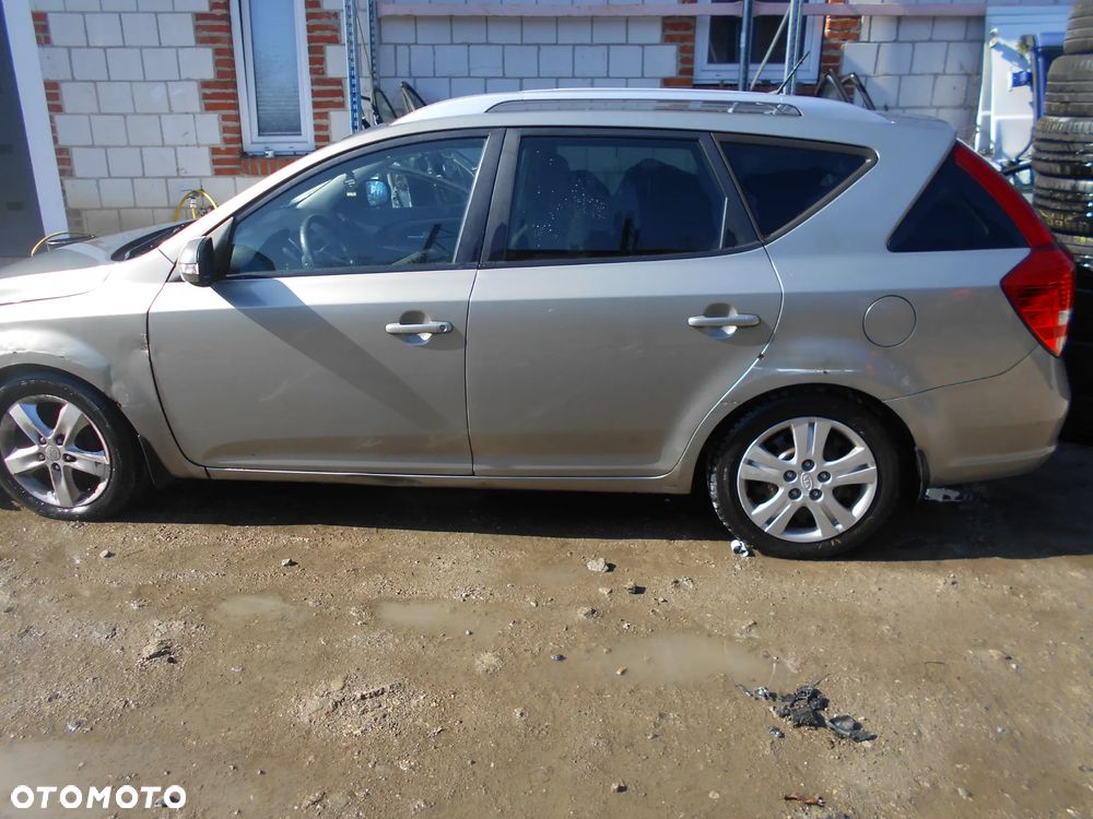 KIA CEED 1.6 CRDI KOMBI 10R LIFT KOD LAKIERU A3 SILNIK SKRZYNIA BIEGOW DRZWI MASKA LUSTERKO ZDERZAK LAMPA KLAPA LAMPKA PODSUFITKI - 12