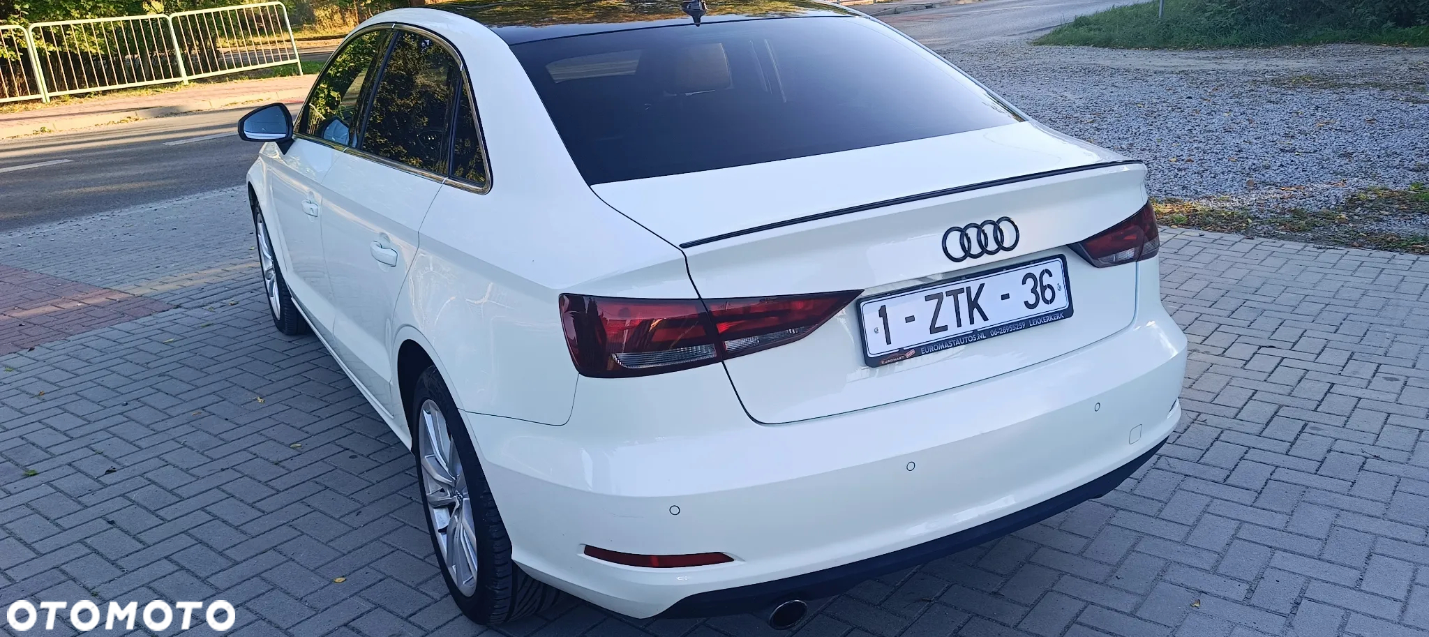Audi A3 Limousine 1.6 TDI (clean diesel) Ambiente - 2
