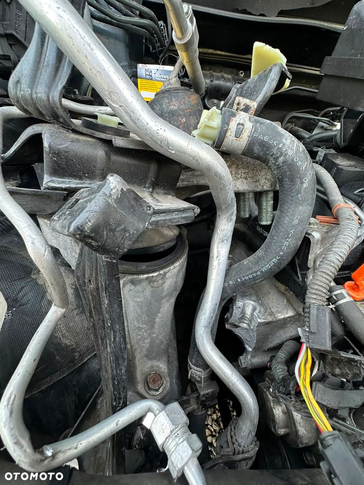 Honda CR-V 1.5 Executive (Honda Connect+) CVT - 36