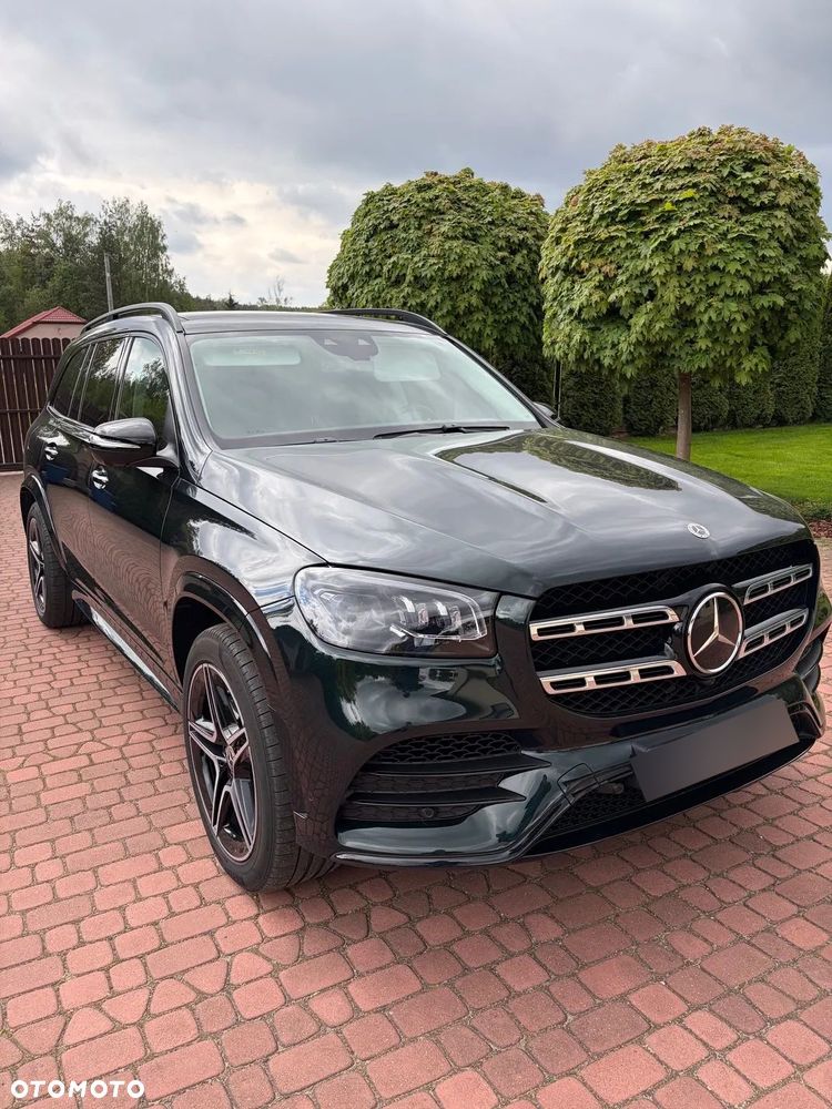 Mercedes-Benz GLS - 1
