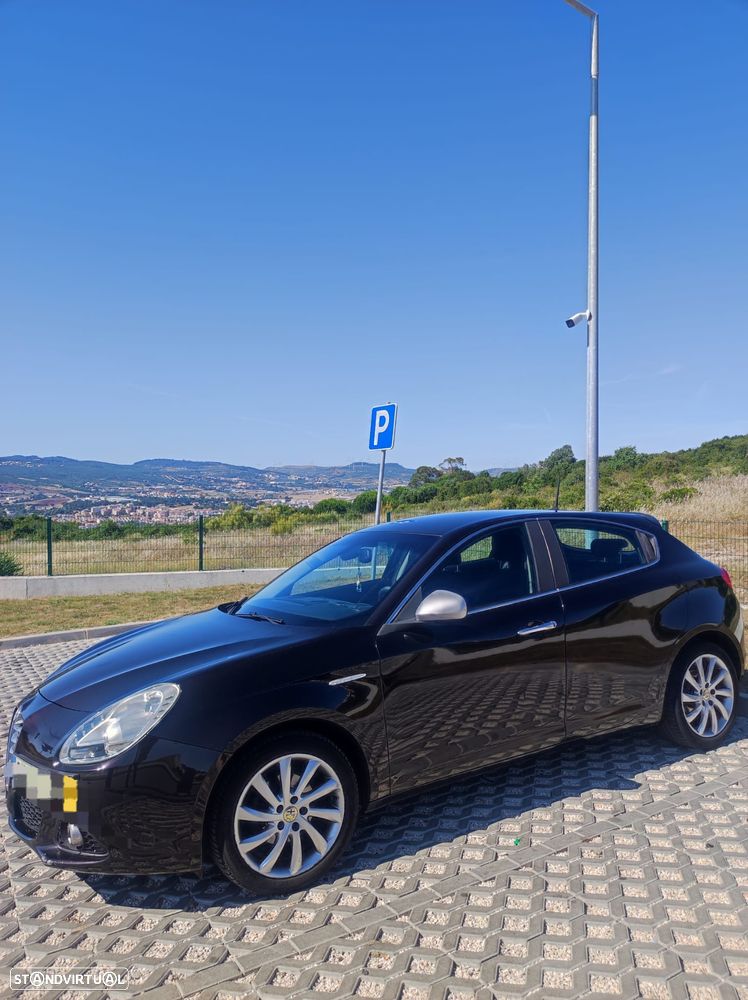 Alfa Romeo Giulietta 1.6 JTDM Distinctive - 1