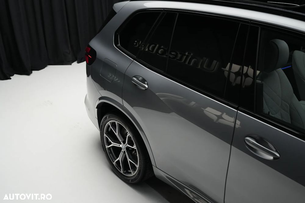 BMW X5 M M60i xDrive AT MHEV - 40