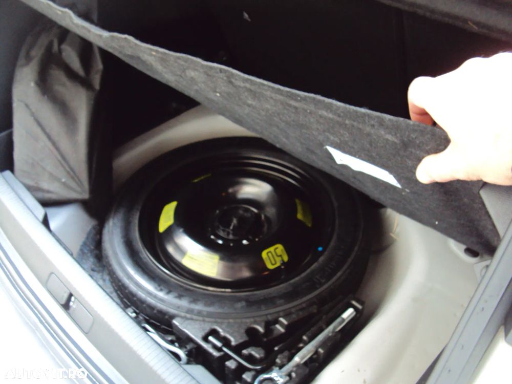 Peugeot 2008 1.5 BlueHDI FAP Allure - 12