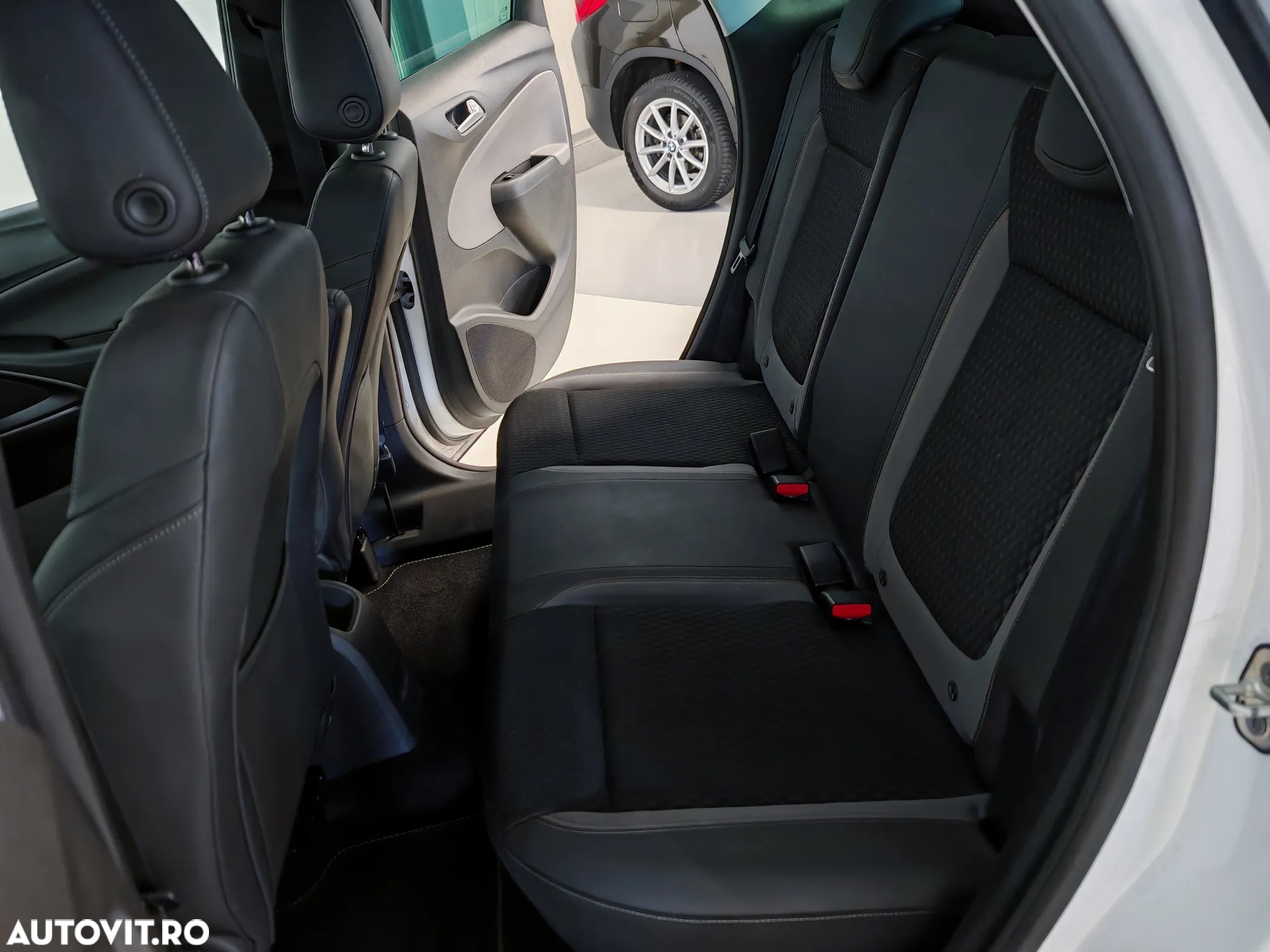 Opel Crossland X 1.2 Start/Stop Innovation Aut. - 14