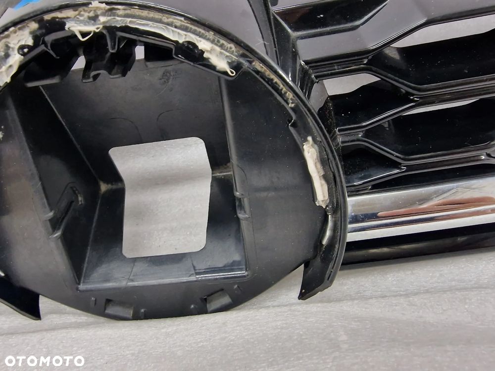 VW GOLF VII 7 LIFT GTI / R-LINE 16- ATRAPA / GRILL PRZEDNI PRZÓD , NR 5G0853653S , NR AUKCJI GR214 - 16