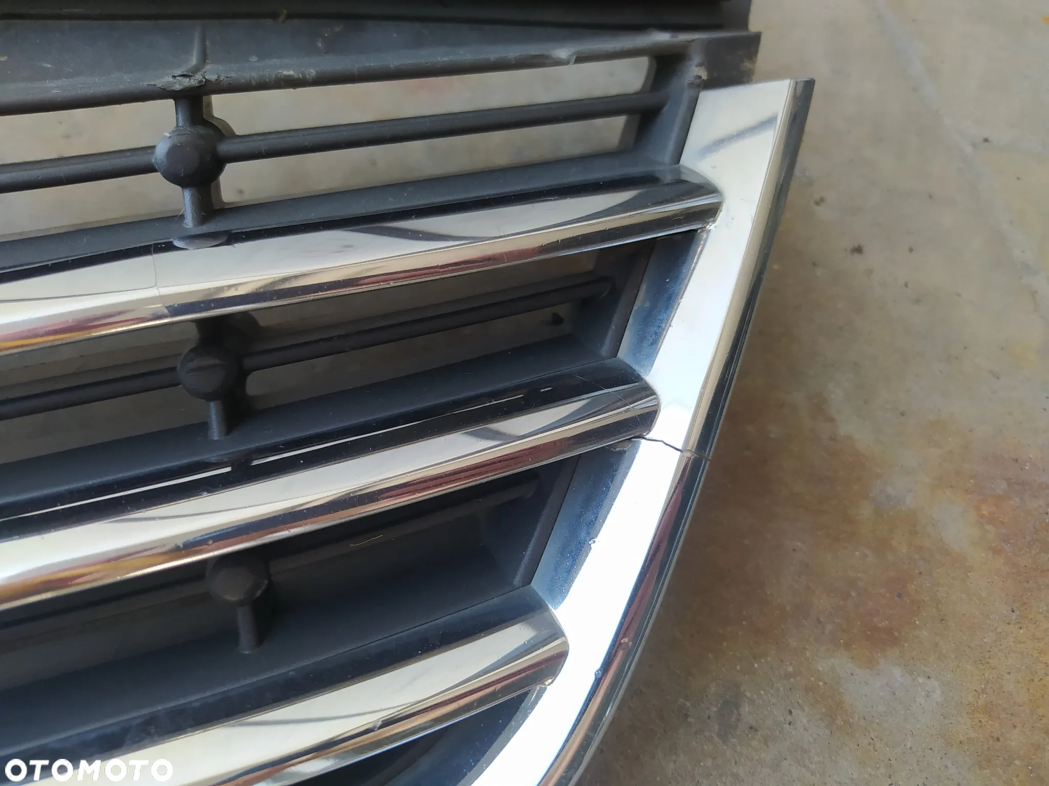 ATRAPA GRILL ZDERZAKA PRZÓD GHIA MONDEO MK4 07-10 RADOM - 2