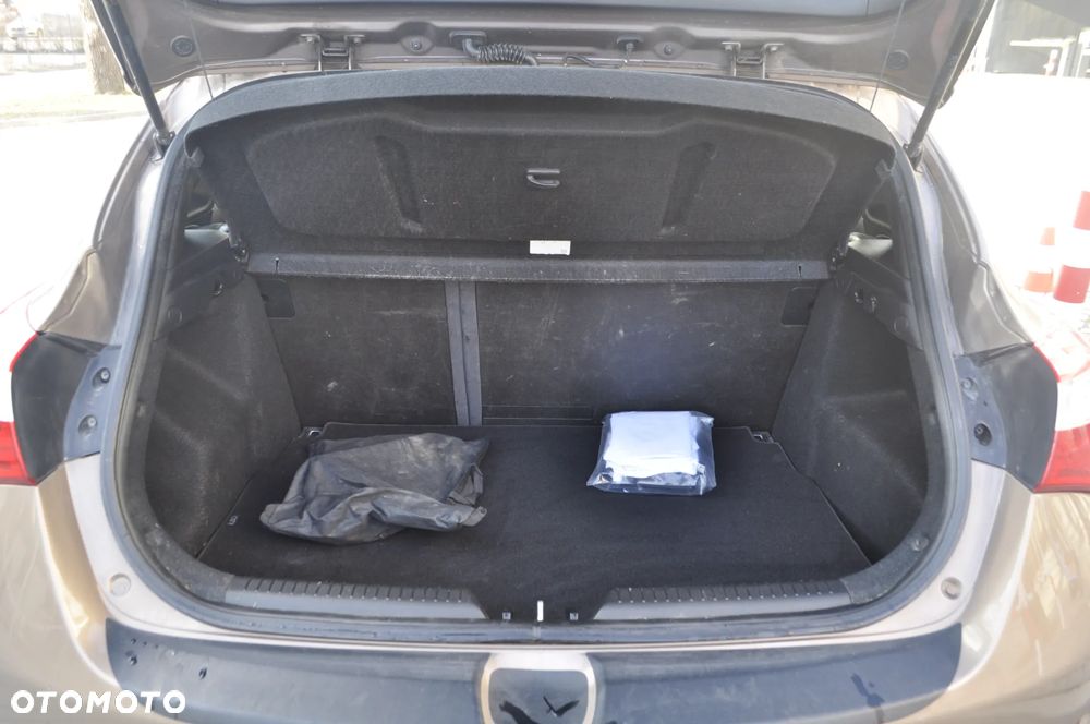 Hyundai i30 blue 1.6 CRDi YES Gold - 9