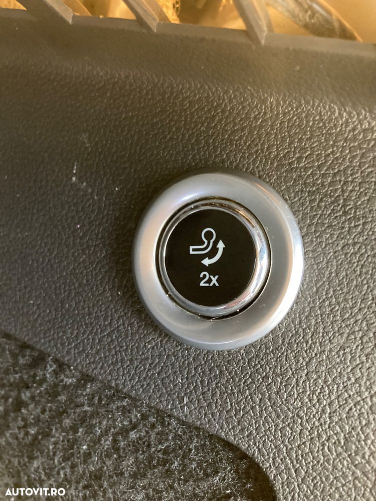 Ford Kuga 2.0 TDCi 4x4 Aut. ST-Line - 31