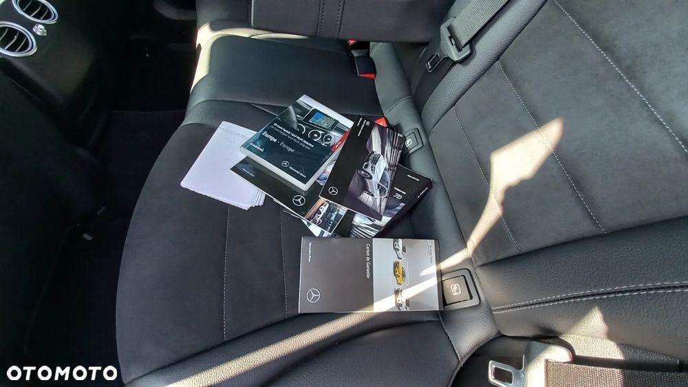 Mercedes-Benz GLC 250 d 4Matic 9G-TRONIC AMG Line - 14