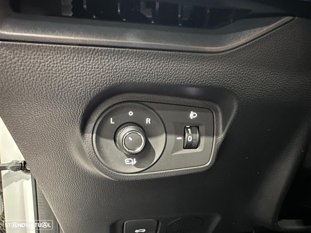 MG MG4 64 kWh Luxury - 46