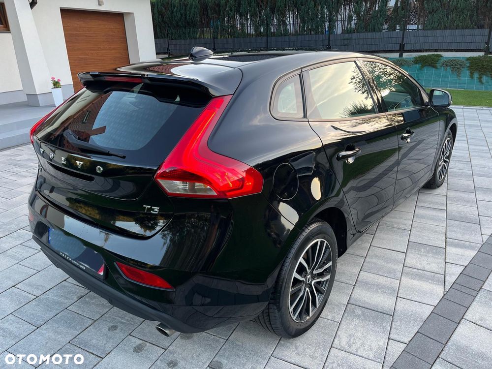Volvo V40 T3 Drive-E Momentum - 3