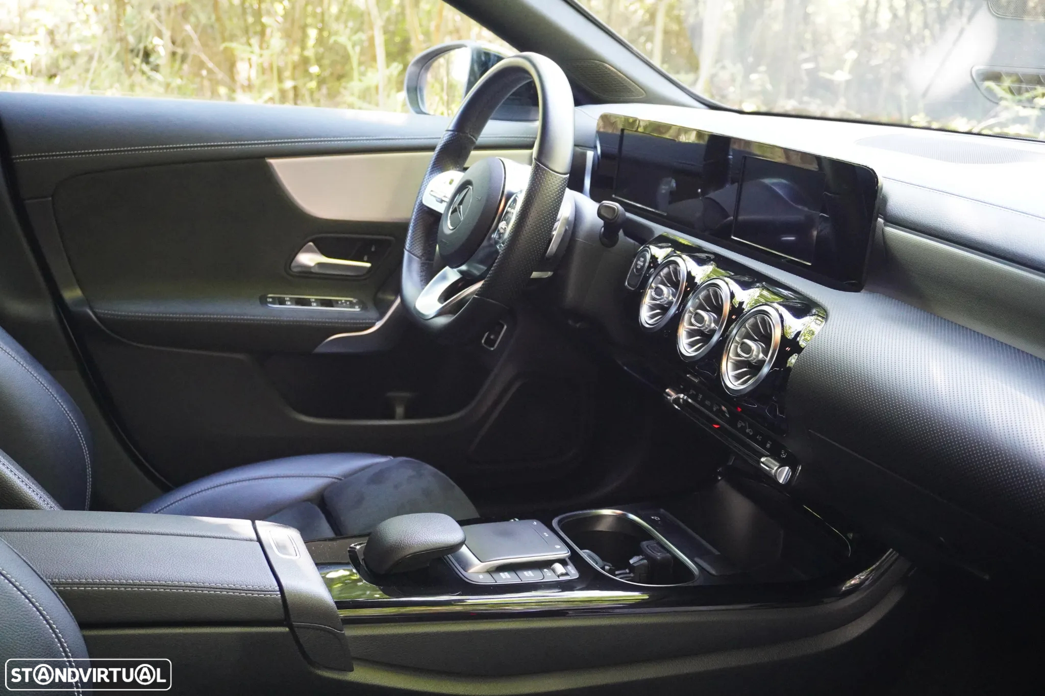 Mercedes-Benz CLA 250 e Shooting Brake AMG Line - 15