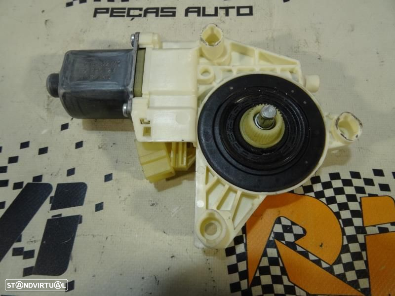 Motor Do Elevador De Vidro Frente Direito Mercedes-Benz C-Class (W204) - 9