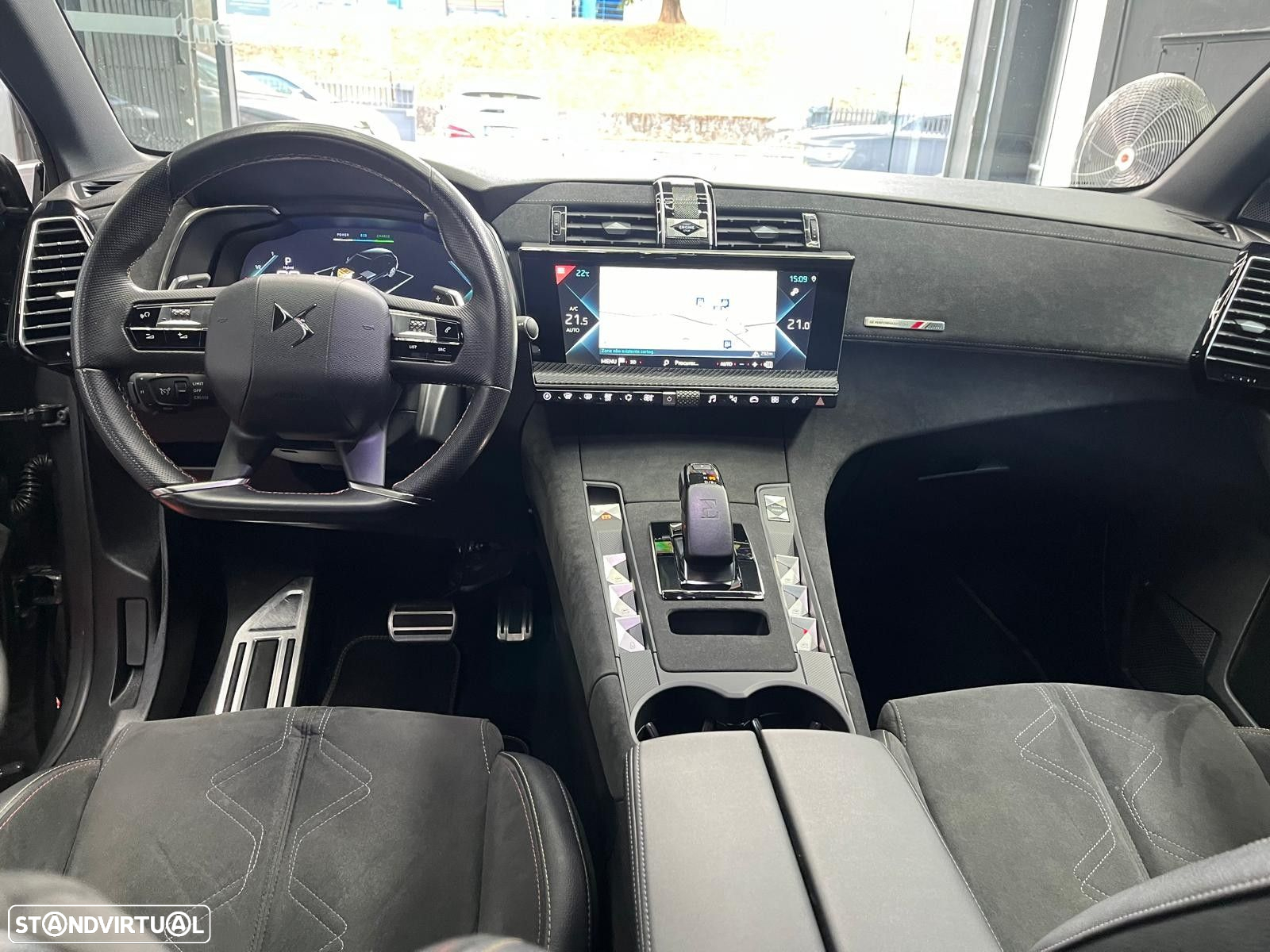 DS DS7 Crossback E-Tense Performance Line EAT8 - 11