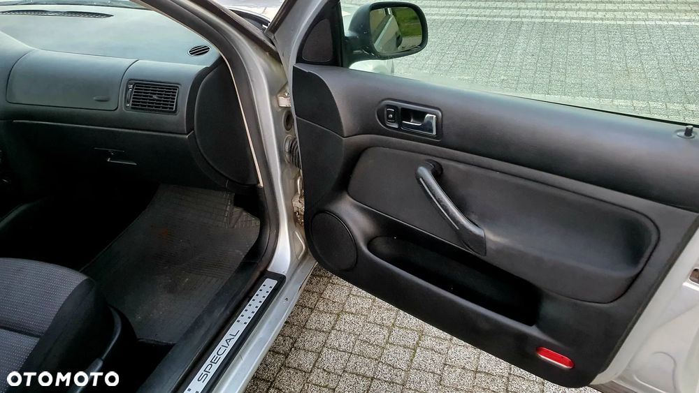 Volkswagen Golf - 12