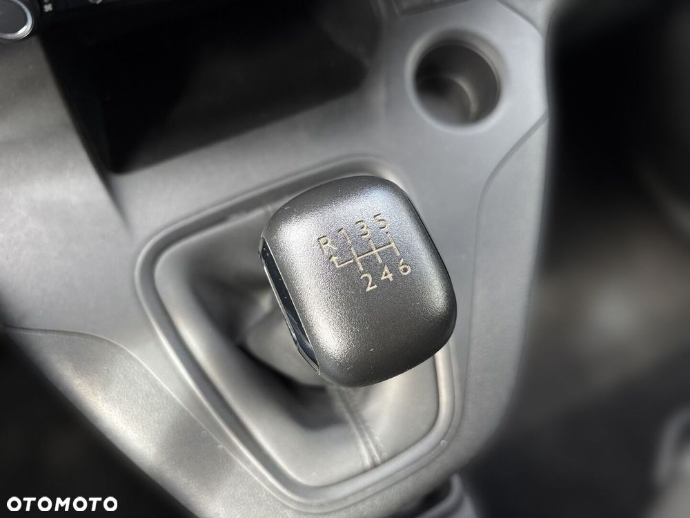 Toyota Proace City Verso 1.5 D-4D Business - 18