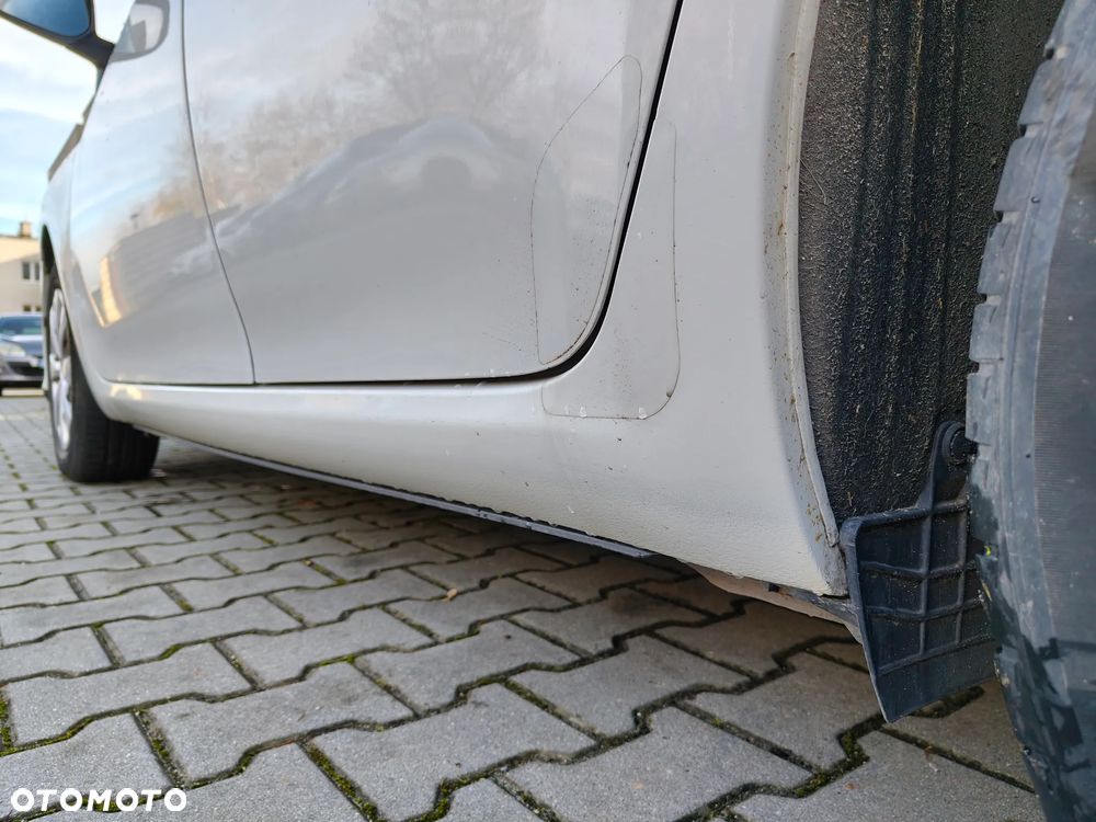 Toyota Auris 1.33 VVT-i Active - 9