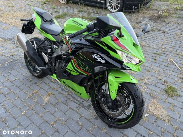 Kawasaki ZX - 4