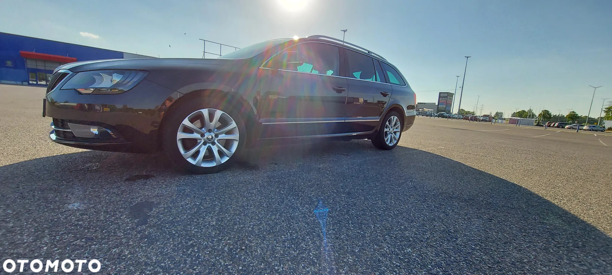 Skoda Superb 2.0 TDI Elegance DSG - 6