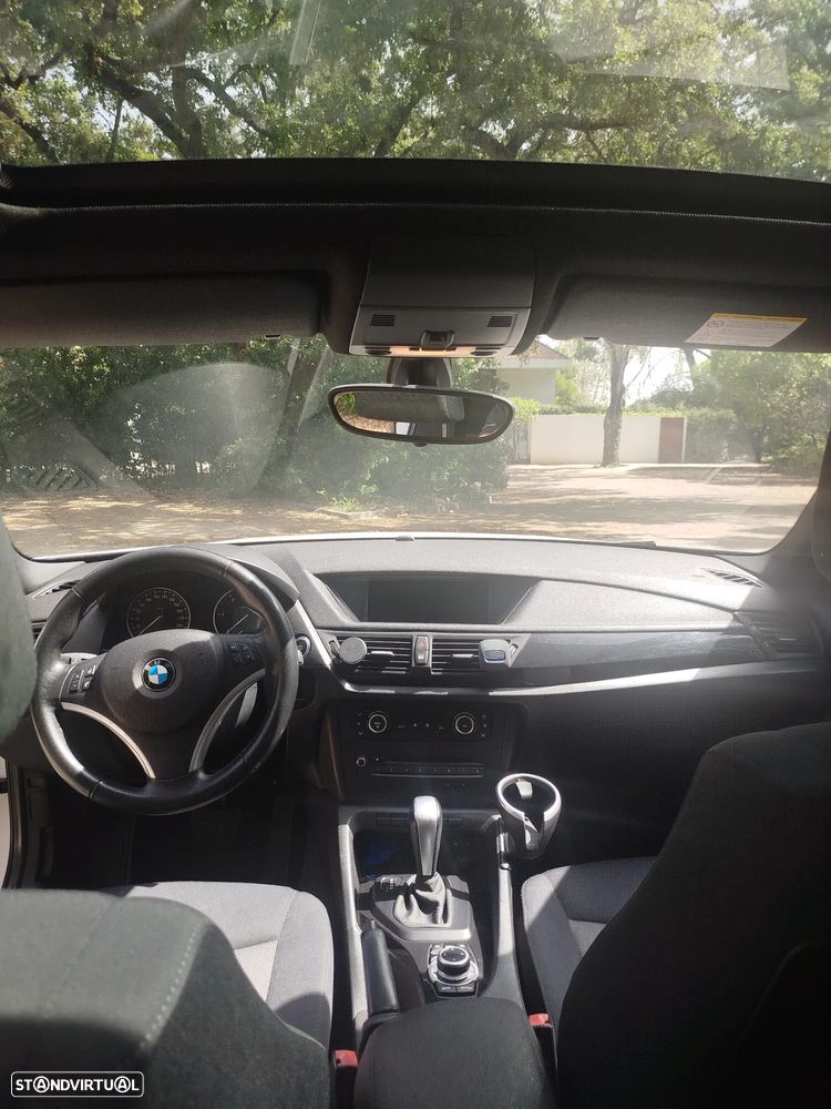 BMW X1 18 d sDrive Auto Line Sport - 12