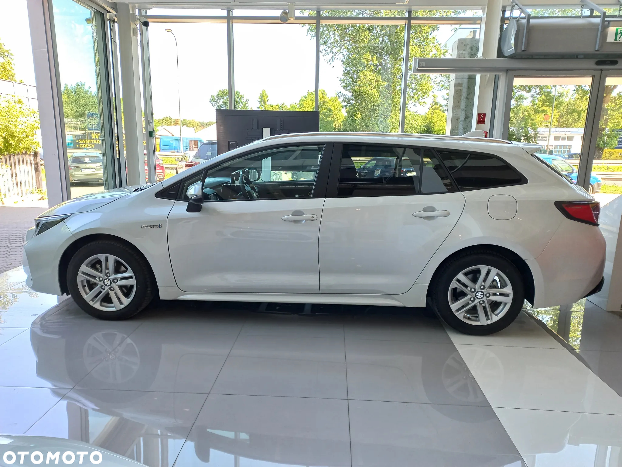 Suzuki Swace 1.8 Hybrid Elegance CVT - 3