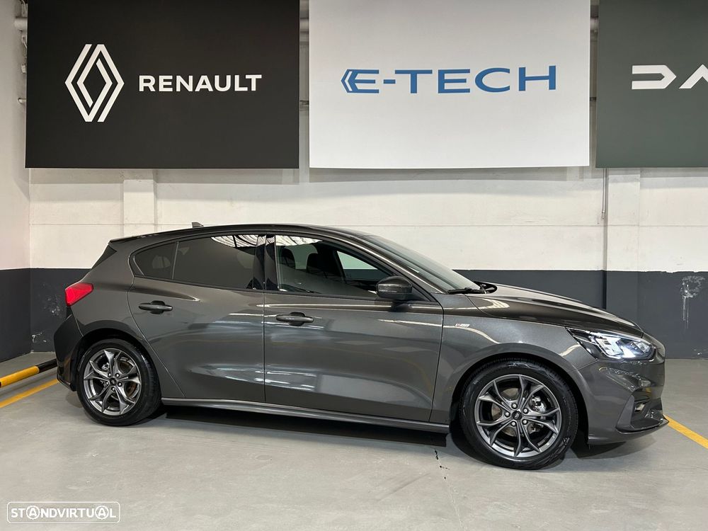 Ford Focus 1.0 EcoBoost MHEV ST-Line - 1