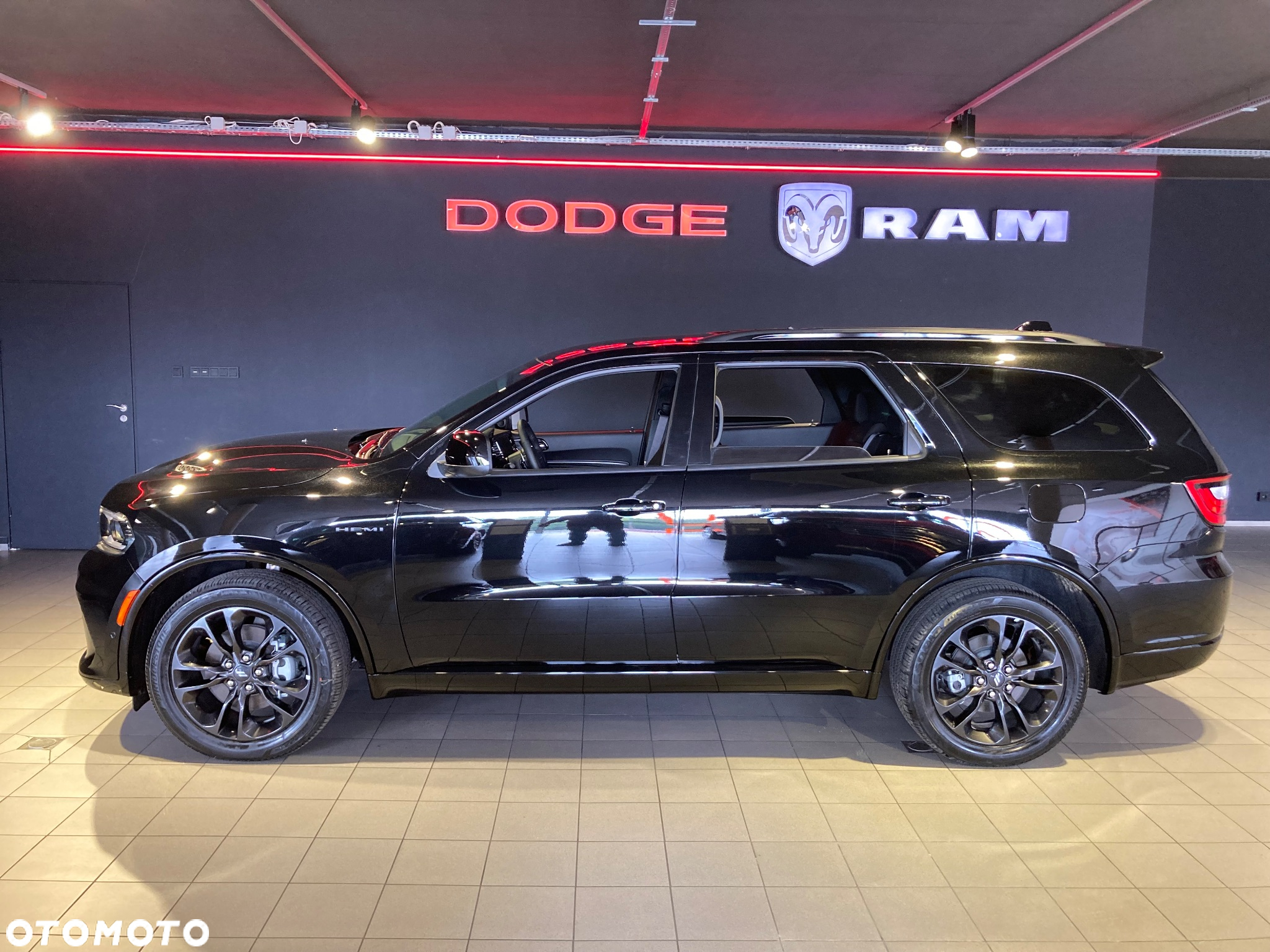 Dodge Durango 5.7 R/T - 12