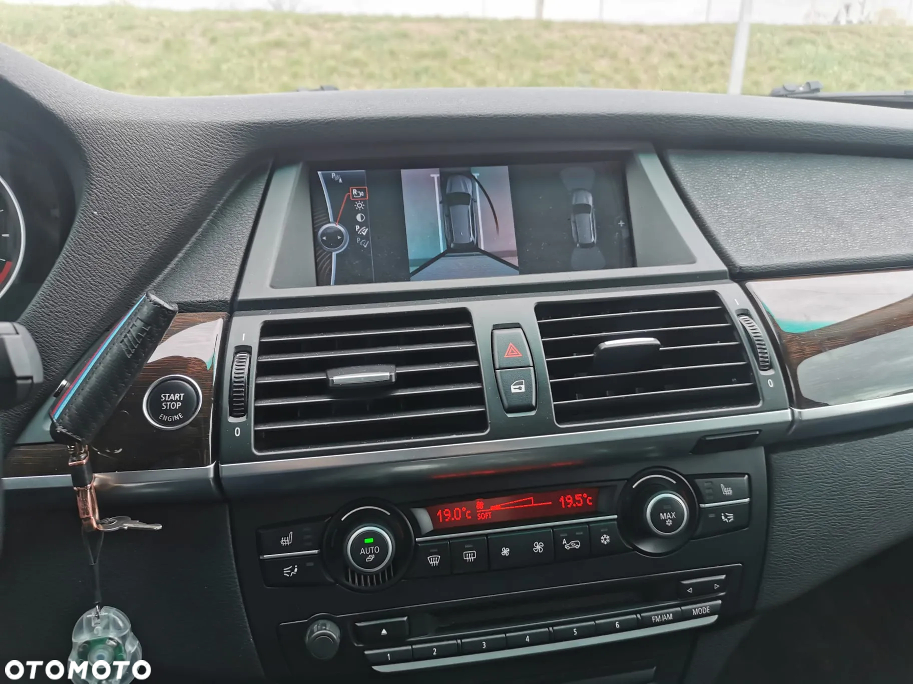BMW X5 4.8i xDrive - 8