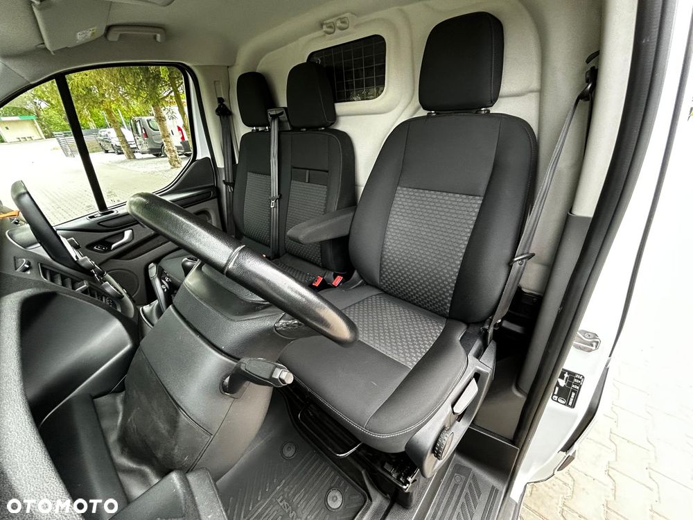 Ford Transit Custom - 12