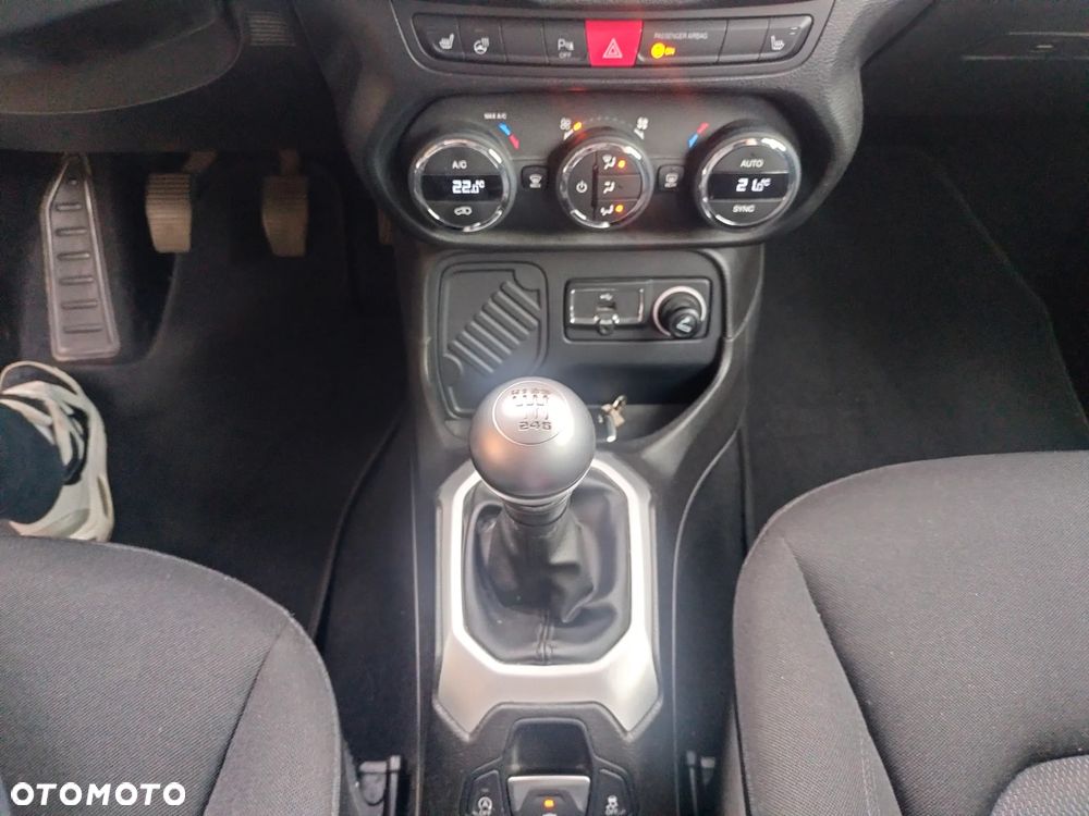 Jeep Renegade 1.4 MultiAir Longitude - 17