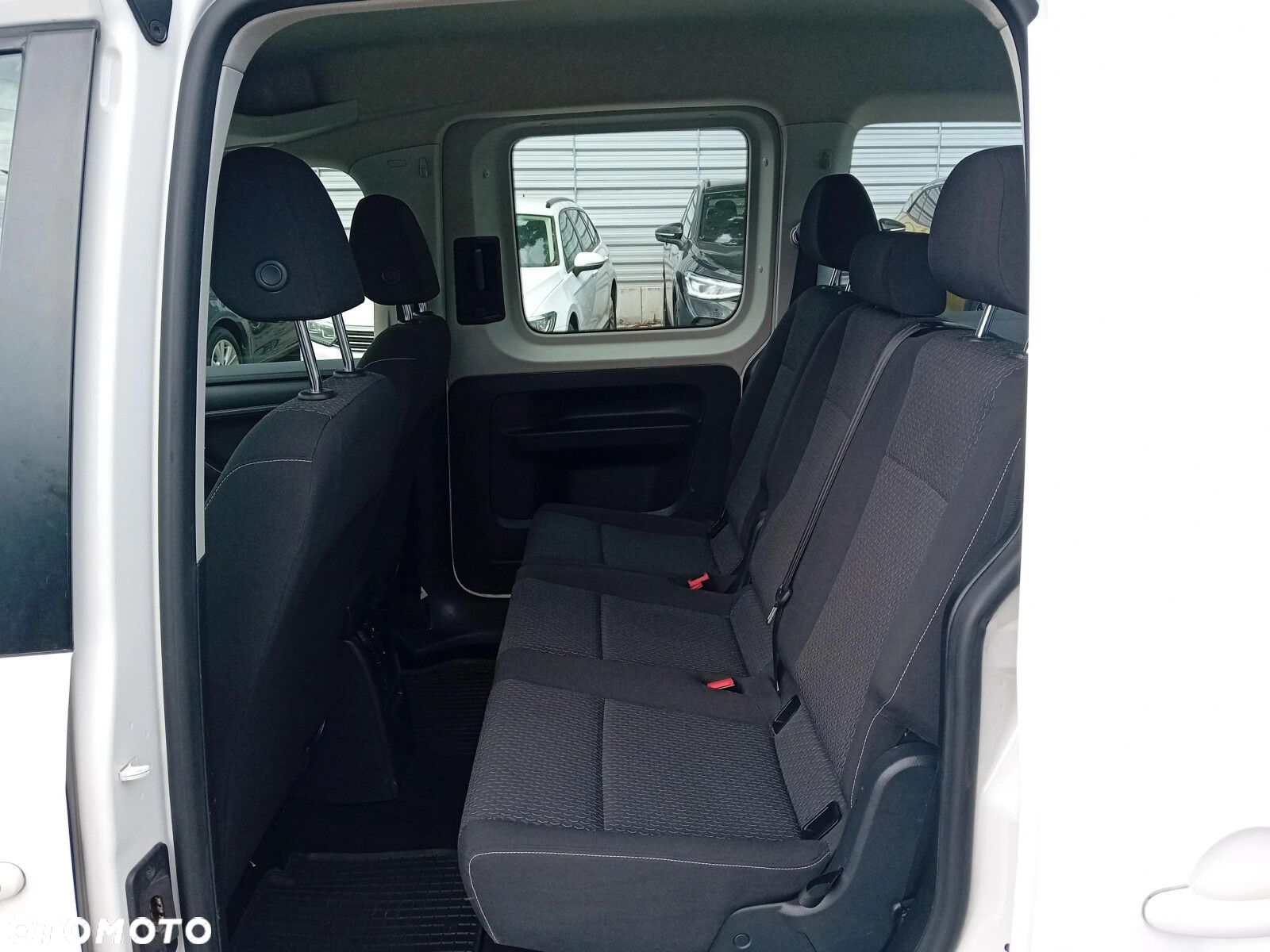 Volkswagen Caddy - 16