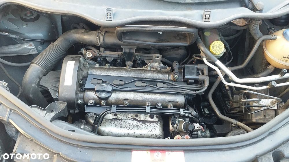 Silnik słupek Audi A2 1.4 Benzyna AUA - 1