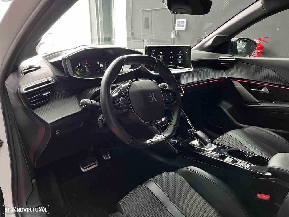 Peugeot 208 PureTech 130 EAT8 GT Pack - 7