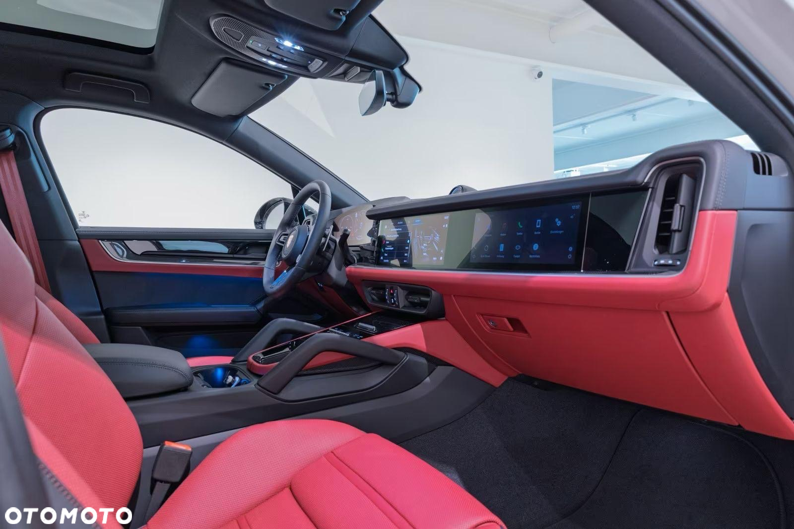 Porsche Cayenne Coupe - 12