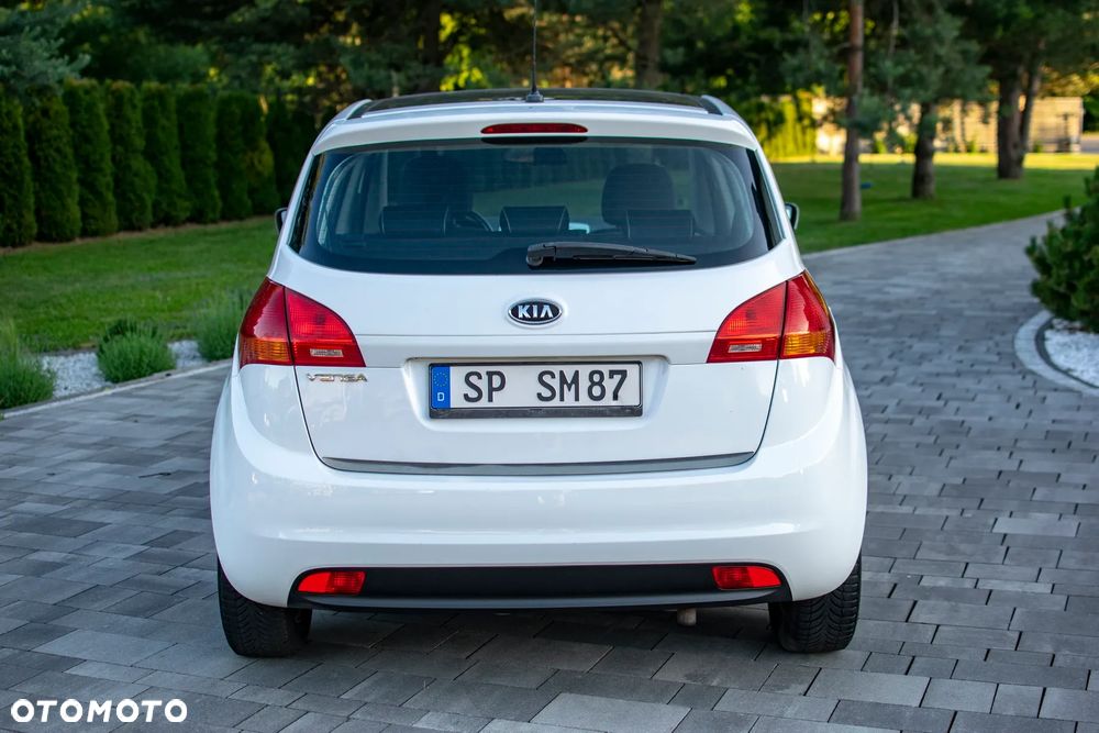 Kia Venga - 21