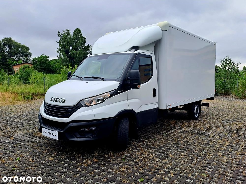 Iveco DAILY | Stan idealny | kontener 8 EP | Automat | Winda | GWARANCJA 12mc | Kamera cofania | - 3