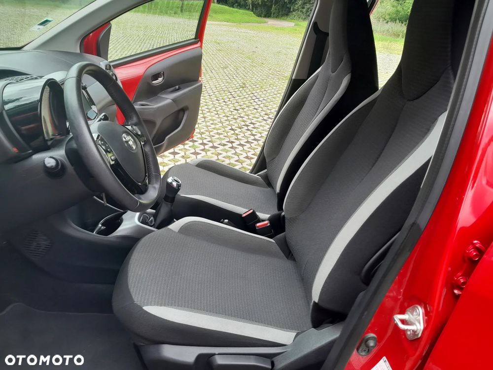 Toyota Aygo 1.0 VVT-i Color Edition - 17