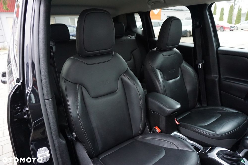 Jeep Renegade 1.4 MultiAir DSG Limited - 33