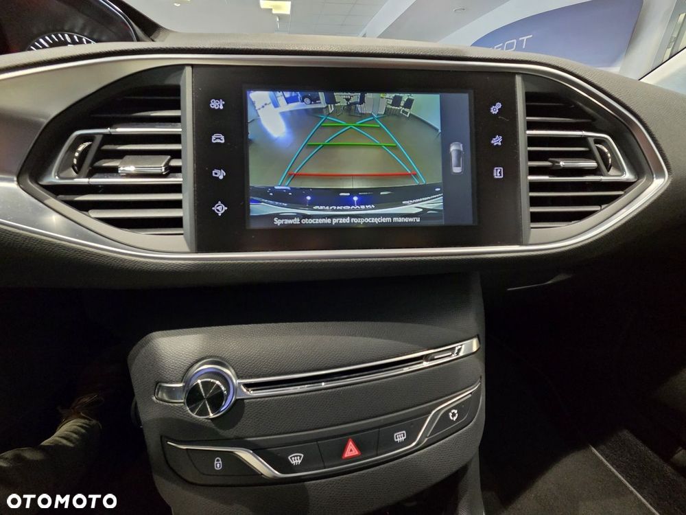 Peugeot 308 1.6 e-HDi Allure S&S - 24