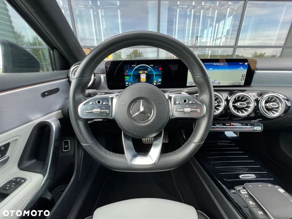 Mercedes-Benz Klasa A 250 E AMG Line 8G-DCT - 16