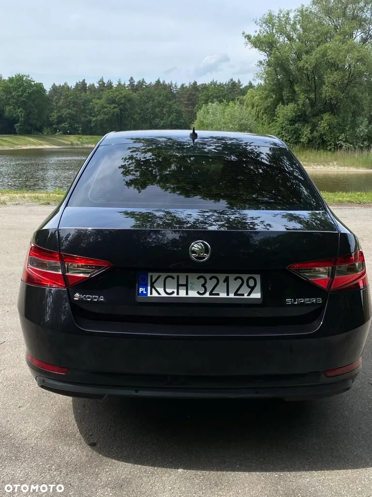 Skoda Superb 2.0 TDI Active DSG - 9