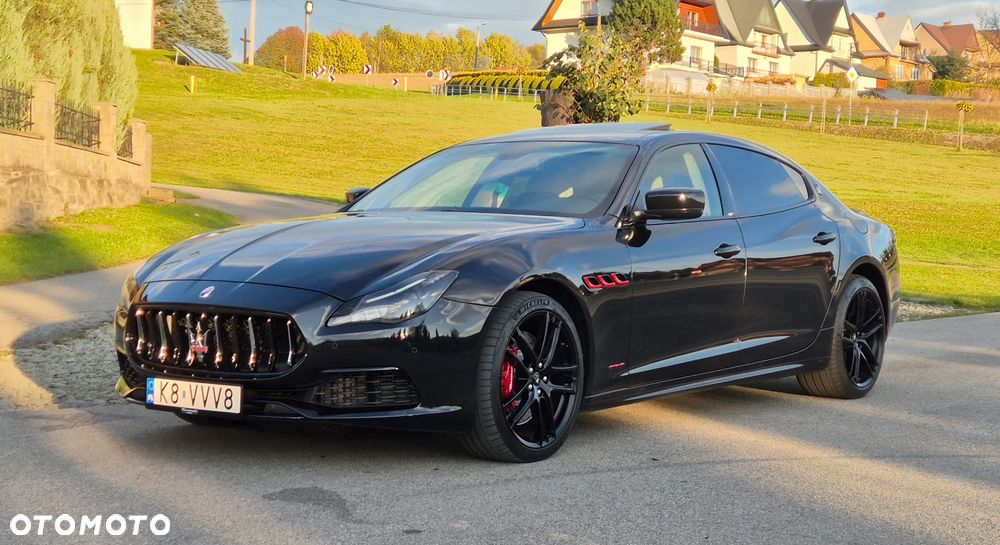 Maserati Quattroporte - 2