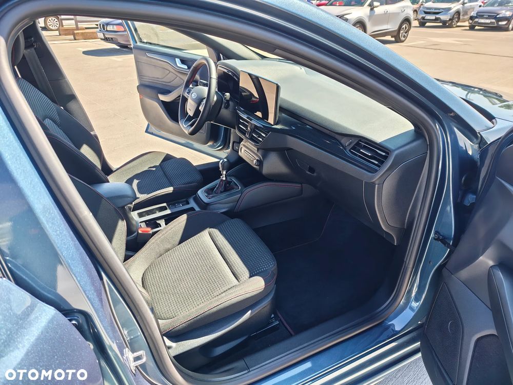 Ford Focus 1.0 EcoBoost mHEV ST-Line X - 18