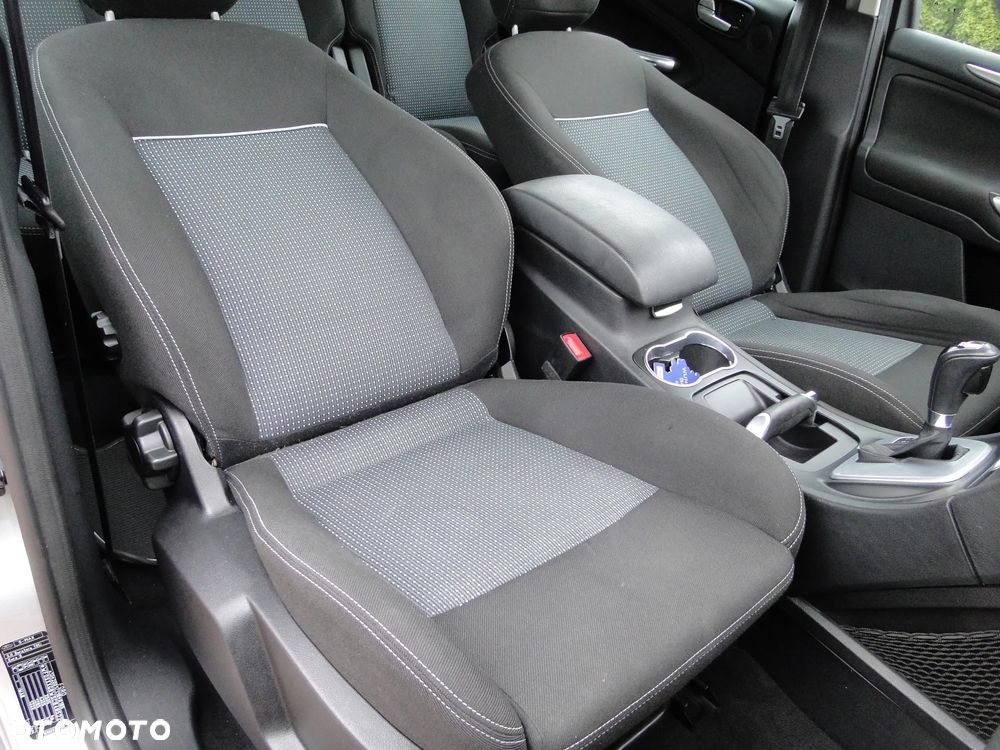 Ford S-Max 2.0 TDCi DPF Titanium - 22