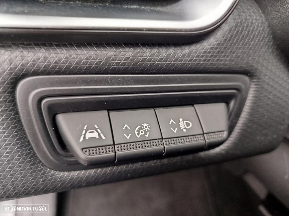 Renault Clio 1.6 E-Tech Full Hybrid Techno - 19
