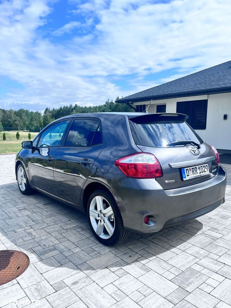 Toyota Auris - 3
