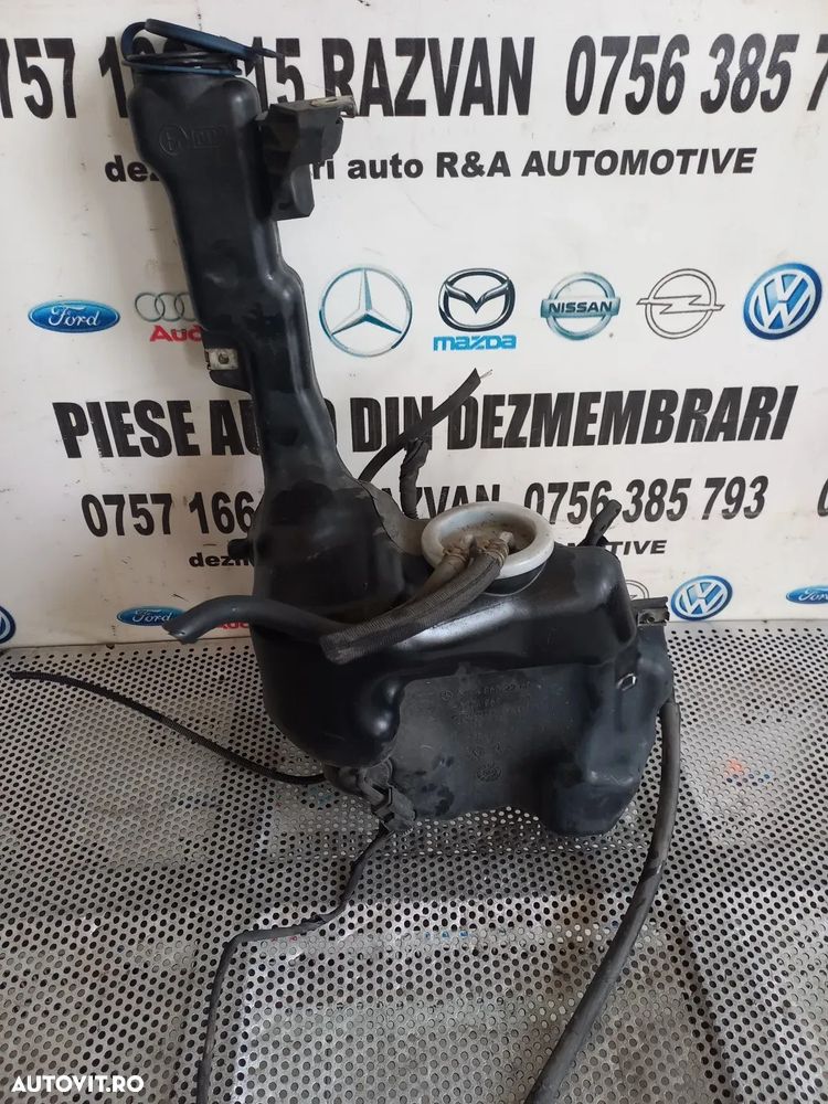 Bidonas Vas Lichid Parbriz Stropgel Mercedes C Class W204 Facelift Cu Spalatoare Far An 2011-2012-2 - 2