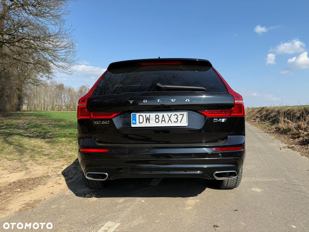 Volvo XC 60 D4 R-Design - 29